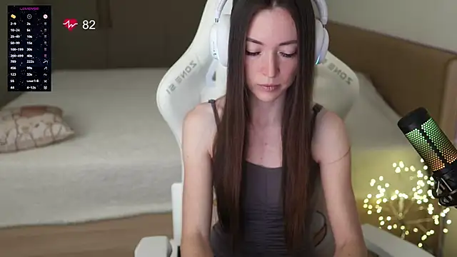 Snapshot of moleculegirl chatting on March 14, 2025, 3:03 pm moleculegirl online show from March 14, 2025, 3:03 pm