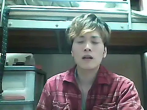 Snapshot of mgnhiroyuki chatting on March 18, 2025, 2:06 pm mgnhiroyuki online show from March 18, 2025, 2:06 pm