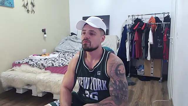 Snapshot of Tiberius_hunk chatting on February 22, 2026, 5:25 pm Tiberius hunk online show from February 22, 2026, 5:25 pm