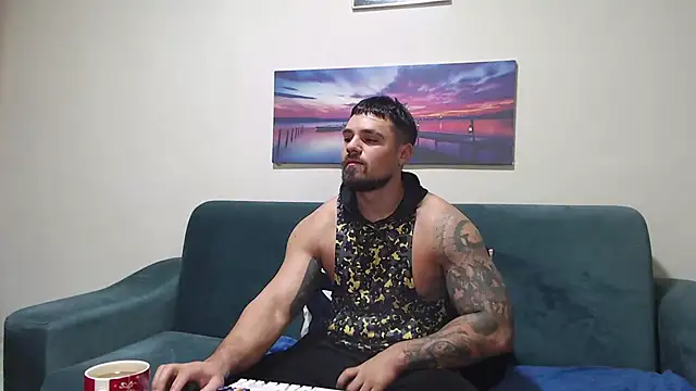 Tiberius hunk online show from December 18, 2025, 5:56 am