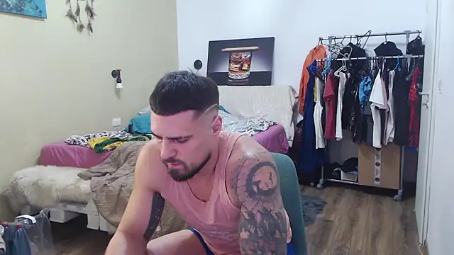 Snapshot of Tiberius_hunk chatting on February 26, 2026, 4:40 pm Tiberius hunk online show from February 26, 2026, 4:40 pm