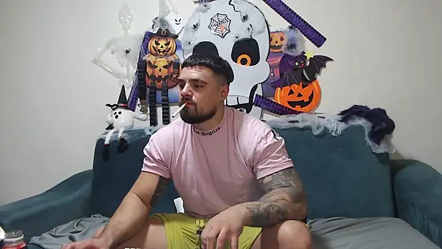 Tiberius hunk online show from October 30, 2025, 2:04 pm