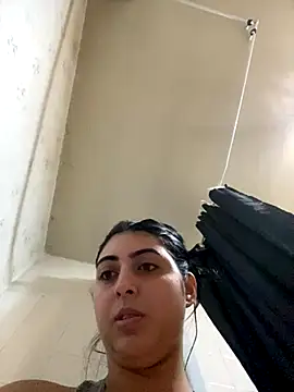 mayteziinhaa online show from September 23, 2025, 10:50 pm