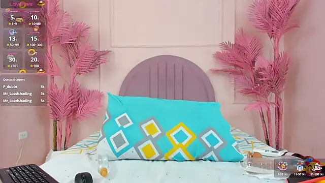 Hanaahquinn online show from March 5, 2025, 2:56 pm