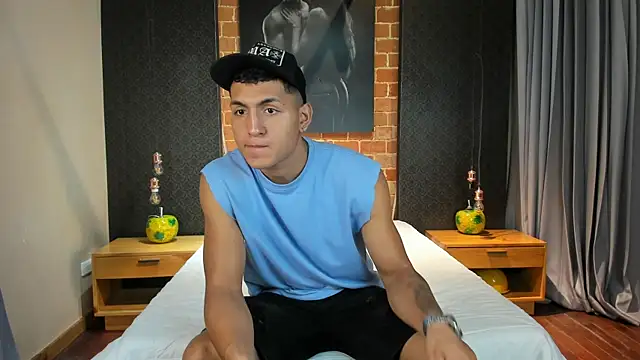 Snapshot of NoahVolkov chatting on March 15, 2025, 11:29 am NoahVolkov online show from March 15, 2025, 11:29 am