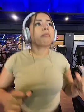 Snapshot of lunaxxx_69 chatting on September 27, 2025, 3:29 pm lunaxxx 69 online show from September 27, 2025, 3:29 pm