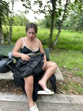 Snapshot of lunaxxx_69 chatting on September 22, 2025, 8:37 pm lunaxxx 69 online show from September 22, 2025, 8:37 pm