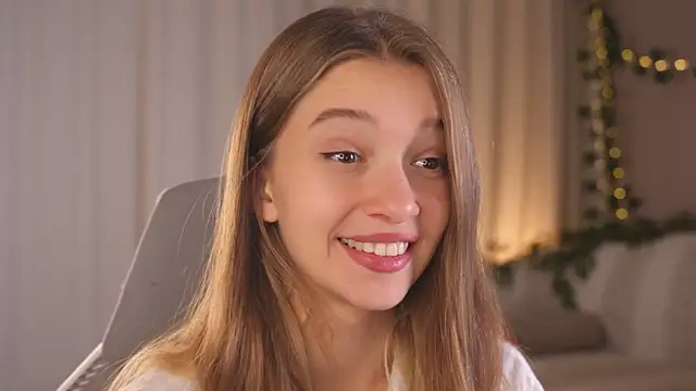 UdelaHathorne online show from September 17, 2025, 4:20 pm