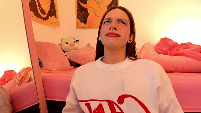 Loona s online show from October 6, 2025, 6:52 pm