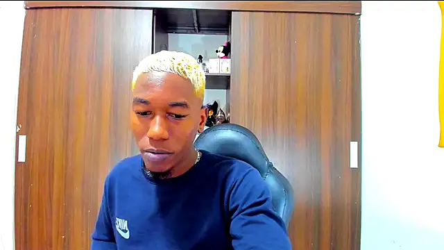 Dreamastercum  online show from December 14, 2025, 10:48 pm