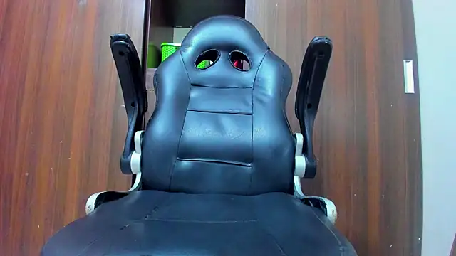 Dreamastercum  online show from April 7, 2026, 10:44 pm