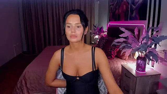 DanaSincere online show from October 14, 2025, 4:13 am