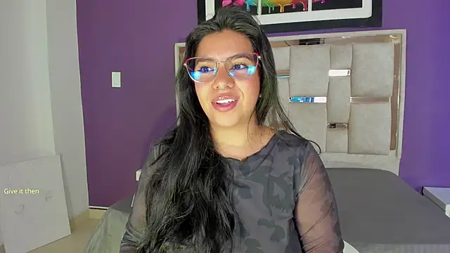 emilyy cooperr online show from February 23, 2026, 12:17 pm