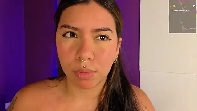 emilyy cooperr online show from May 29, 2026, 12:22 pm