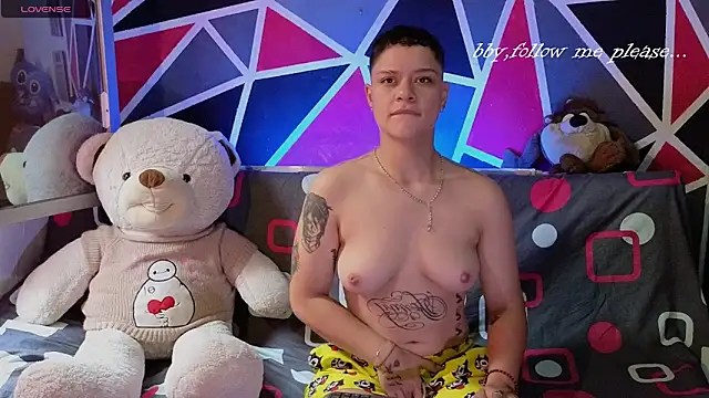 demimoore222 online show from November 20, 2025, 5:13 pm