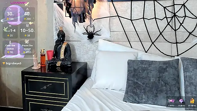 Snapshot of LiliJensen chatting on October 25, 2025, 7:58 pm LiliJensen online show from October 25, 2025, 7:58 pm