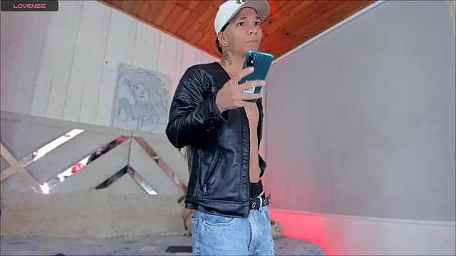 CRAZY-BOY99 online show from March 6, 2025, 12:09 pm