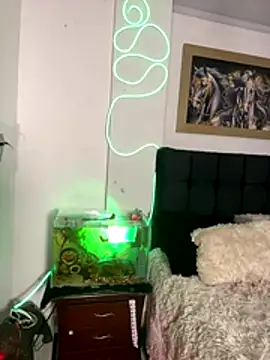 CRAZY-BOY99 online show from December 19, 2025, 9:11 am