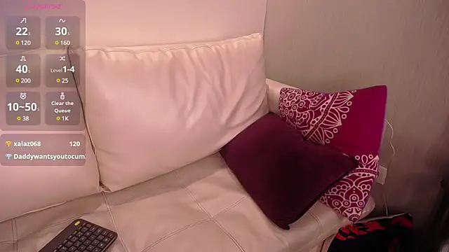 Snapshot of MiiaSuki chatting on March 19, 2025, 11:14 pm MiiaSuki online show from March 19, 2025, 11:14 pm