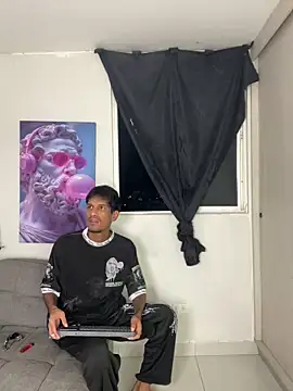 Miguel bigcock online show from April 24, 2026, 6:15 am