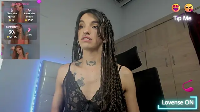 Maite Wings online show from March 5, 2025, 3:29 pm