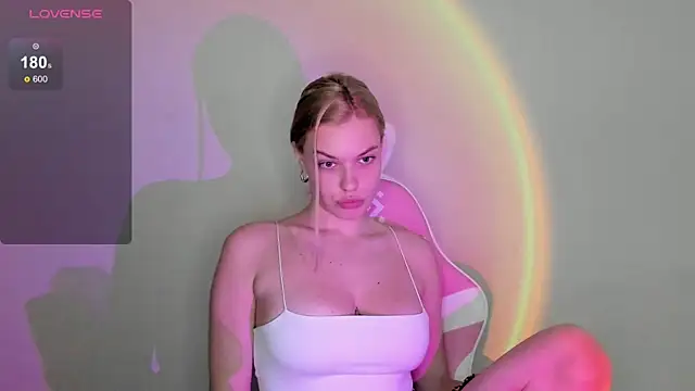 kitty Cathie online show from March 19, 2025, 8:55 am