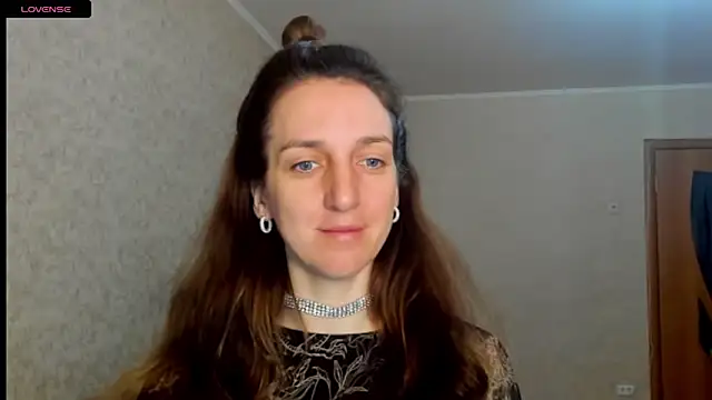 desired zzoya online show from April 4, 2026, 1:50 pm