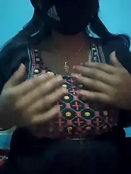 Snapshot of Sexyradha_ chatting on March 2, 2026, 4:03 pm Sexyradha online show from March 2, 2026, 4:03 pm