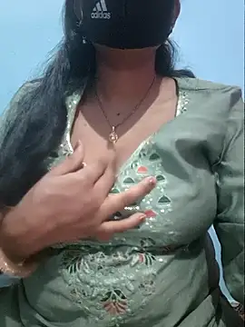 Sexyradha  online show from April 11, 2026, 4:21 pm