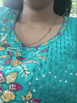 Sexyradha  online show from May 23, 2026, 4:44 am