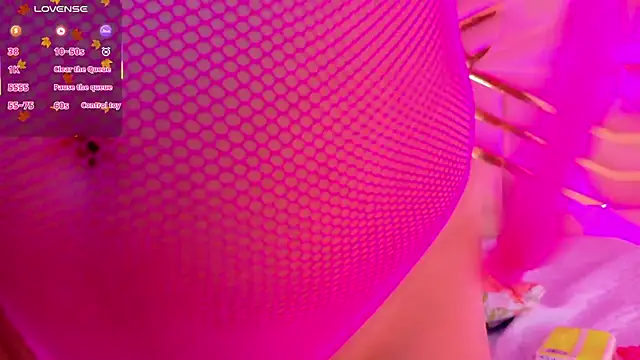 Snapshot of playfulcurvy chatting on October 29, 2025, 7:57 pm playfulcurvy online show from October 29, 2025, 7:57 pm