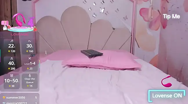 sweetiepeach  online show from March 5, 2025, 8:32 am