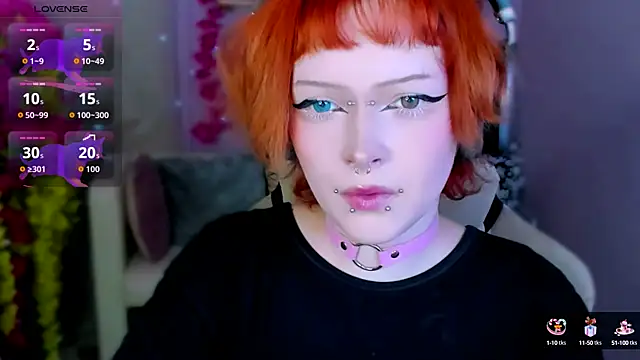 NicoleFlloret online show from September 18, 2025, 8:45 pm