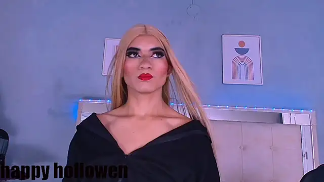 Snapshot of Emily_Castillo_1 chatting on October 15, 2025, 5:06 am Emily Castillo 1 online show from October 15, 2025, 5:06 am