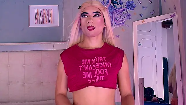 Emily Castillo 1 online show from May 18, 2026, 5:23 am