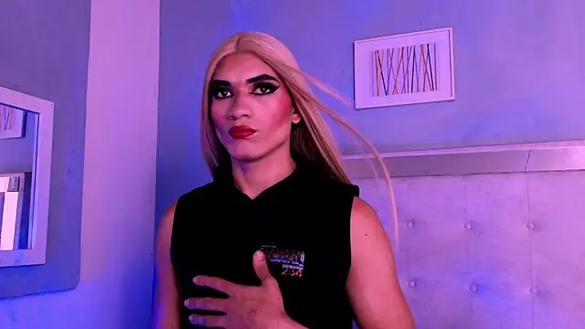 Snapshot of Emily_Castillo_1 chatting on September 21, 2025, 4:50 am Emily Castillo 1 online show from September 21, 2025, 4:50 am