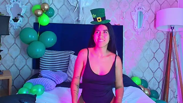 Snapshot of Mia_Montess chatting on March 14, 2025, 6:29 pm Mia Montess online show from March 14, 2025, 6:29 pm