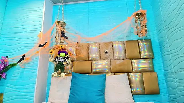 Snapshot of Mia_Montess chatting on October 24, 2025, 1:10 pm Mia Montess online show from October 24, 2025, 1:10 pm