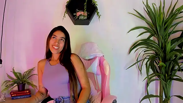 Snapshot of Mia_Montess chatting on March 3, 2025, 1:01 pm Mia Montess online show from March 3, 2025, 1:01 pm