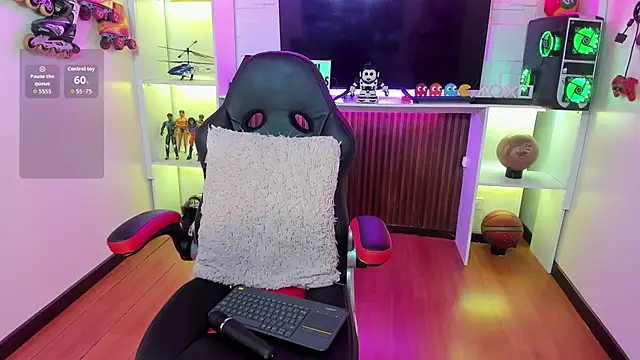 i am karoll online show from February 7, 2026, 7:11 pm