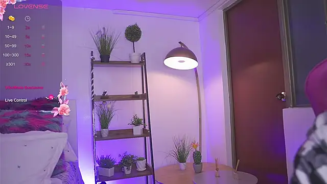 tommy blue online show from October 3, 2025, 10:44 pm