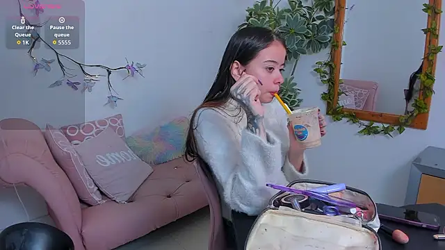 SaskiaGrendel online show from February 20, 2026, 12:07 am