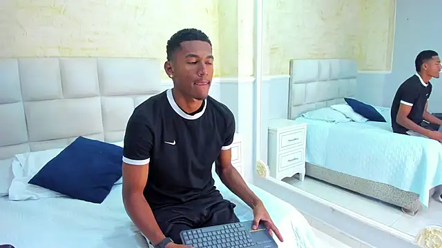 Snapshot of LexiAndDeker chatting on September 20, 2025, 7:30 pm LexiAndDeker online show from September 20, 2025, 7:30 pm