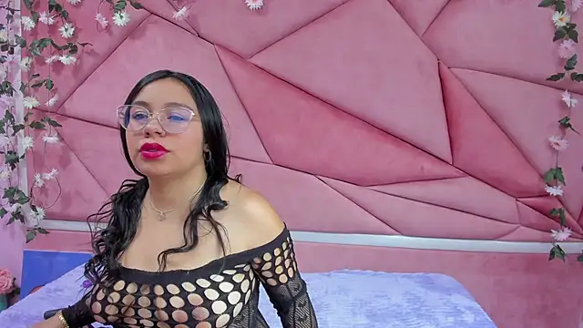 Snapshot of _Violeta_18 chatting on October 26, 2025, 3:18 am Violeta 18 online show from October 26, 2025, 3:18 am