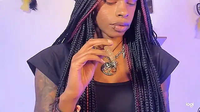 Snapshot of Aprillebony chatting on October 4, 2025, 7:48 pm Aprillebony online show from October 4, 2025, 7:48 pm