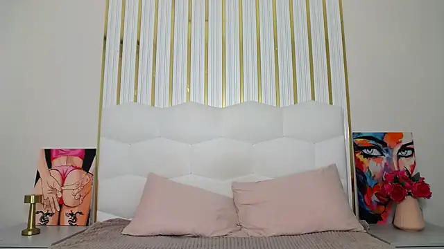 Snapshot of Eliss_Shyyo chatting on September 29, 2025, 7:59 am Eliss Shyyo online show from September 29, 2025, 7:59 am