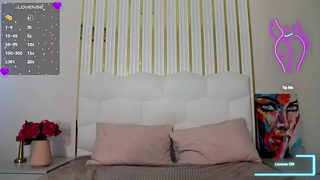 Snapshot of Eliss_Shyyo chatting on October 16, 2025, 6:21 am Eliss Shyyo online show from October 16, 2025, 6:21 am