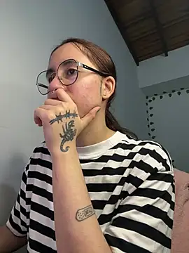 Camil Lee online show from March 7, 2025, 2:36 am