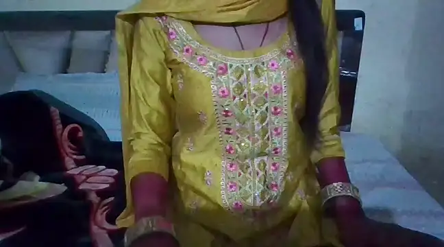 Snapshot of cute_arzu chatting on March 14, 2025, 10:18 am cute arzu online show from March 14, 2025, 10:18 am