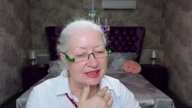 Maya Mayflower online show from March 12, 2025, 12:15 pm